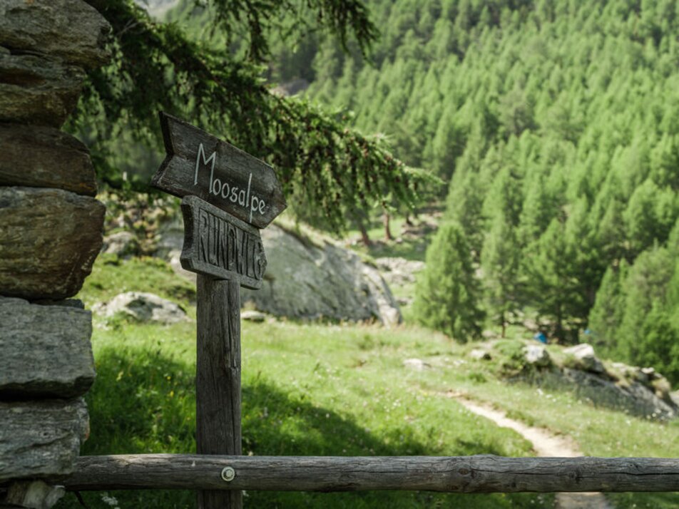 Moosalp signpost | © Grächen St. Niklaus